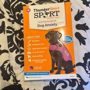 Dog Anxiety Thunder Shirt, Size Medium(26-40lbs), Fuchsia Pink with Carbon Trim